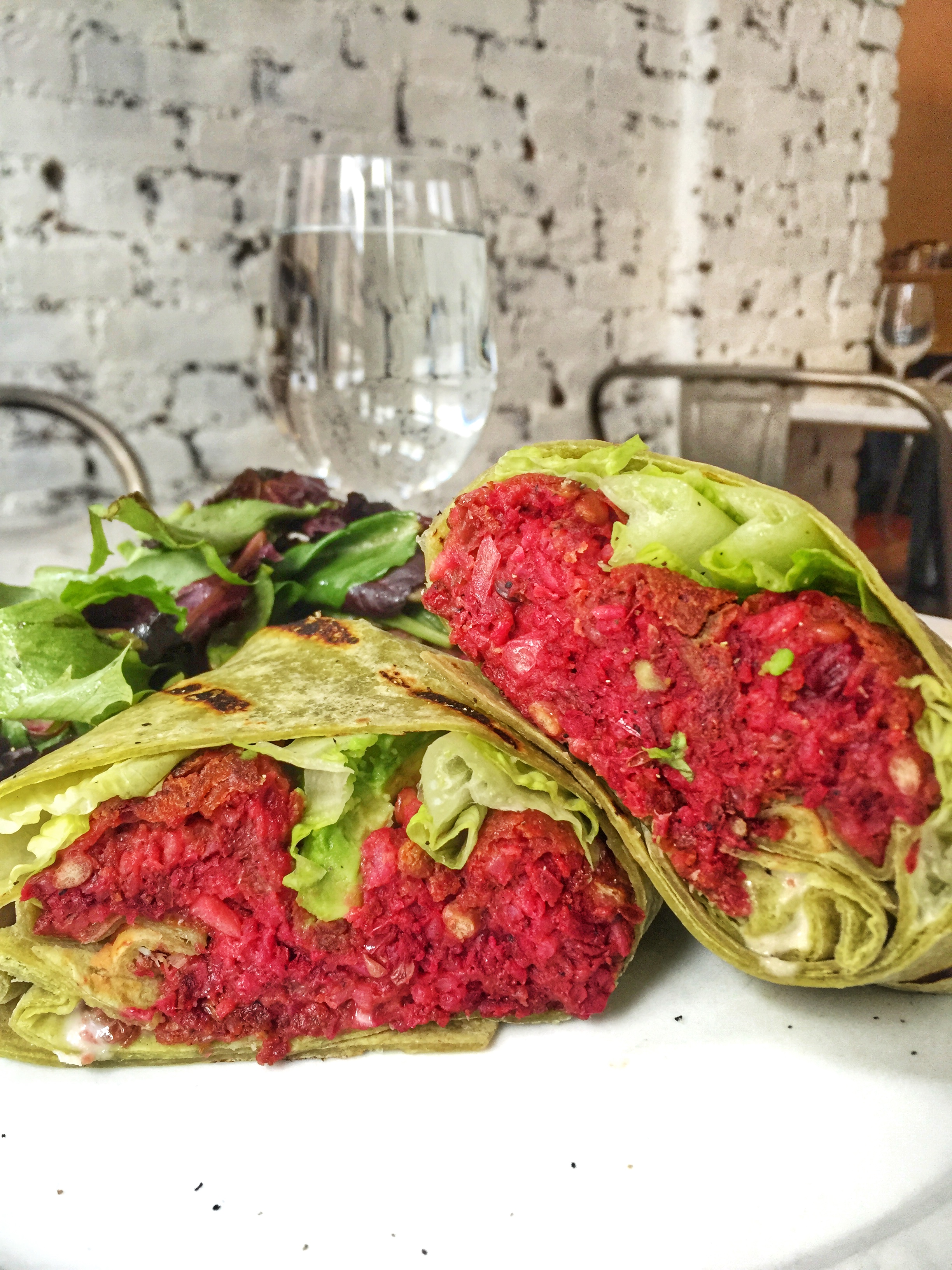 Beet burger - Blossom on Carmine