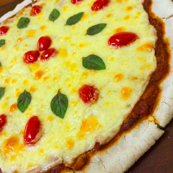 Pizza sem glúten e lactose - Blog do Fit Food Ideas